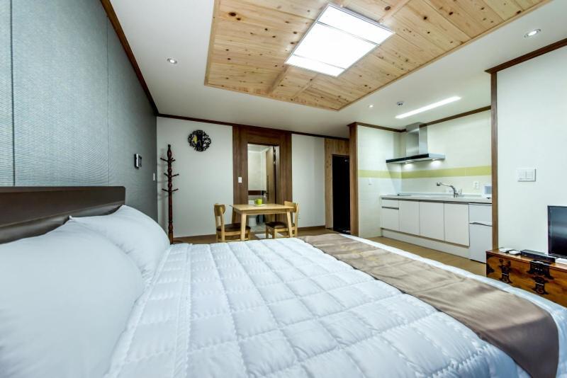 Sea And Wave Guest House Seogwipo Eksteriør bilde