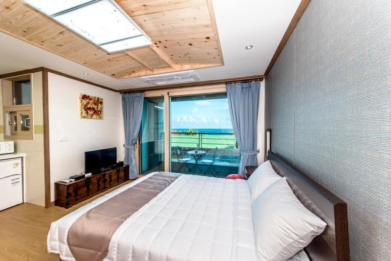 Sea And Wave Guest House Seogwipo Eksteriør bilde