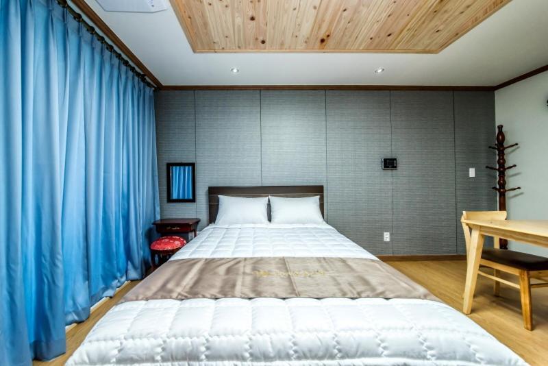 Sea And Wave Guest House Seogwipo Eksteriør bilde